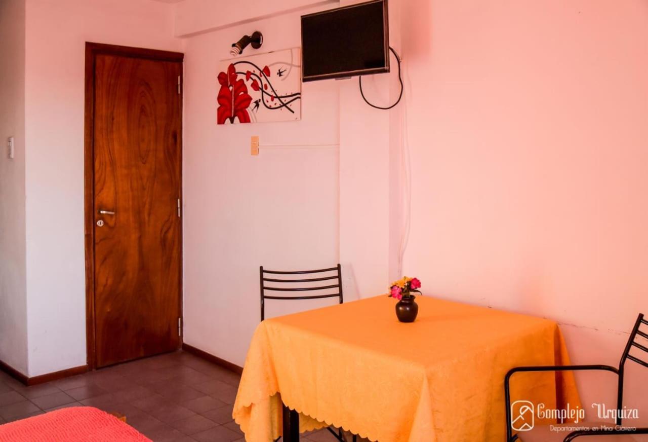 Appartement Complejo Urquiza Departamentos à Mina Clavero Extérieur photo