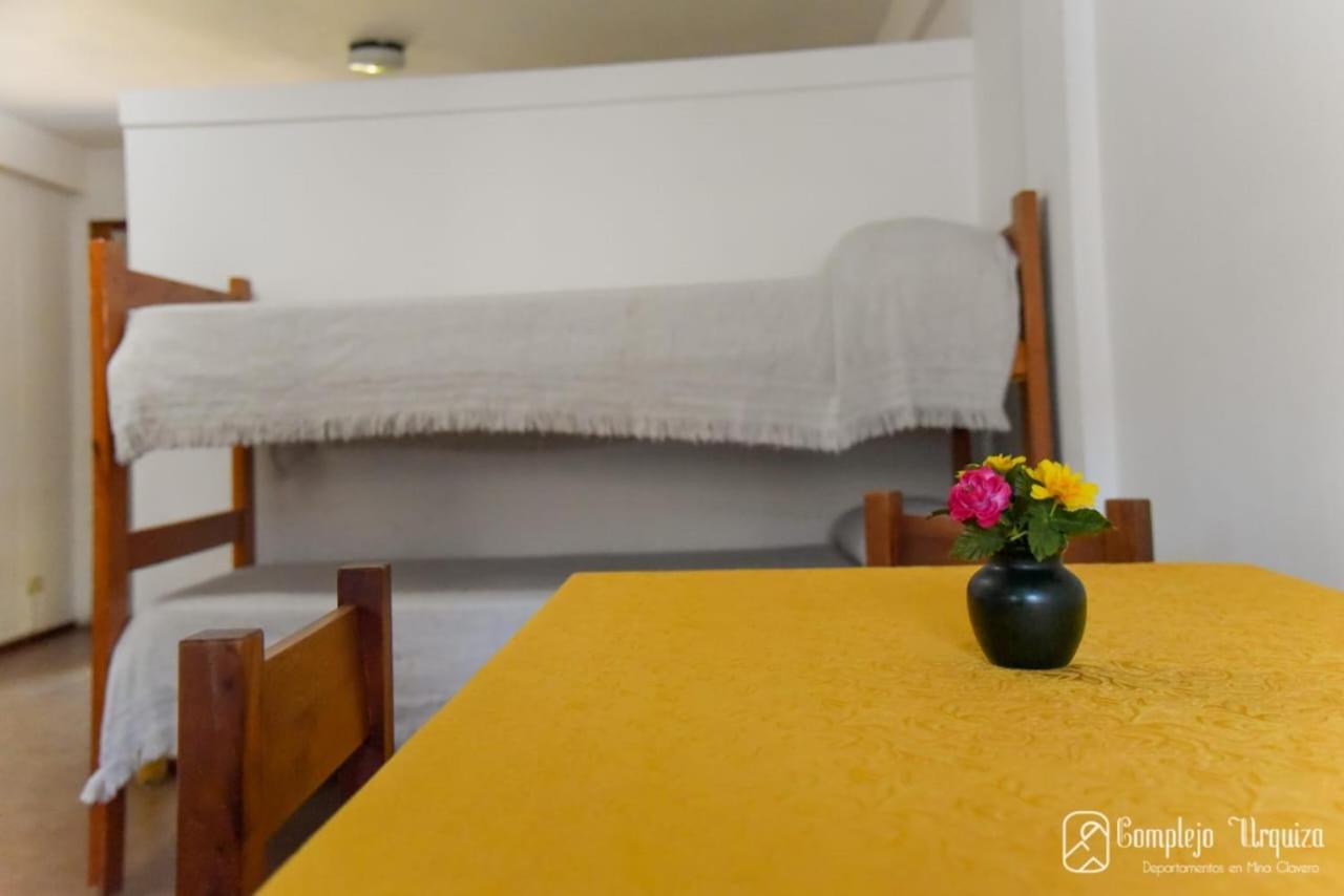 Appartement Complejo Urquiza Departamentos à Mina Clavero Extérieur photo